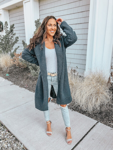 how to dress nicely with jeans and a faux fur coat