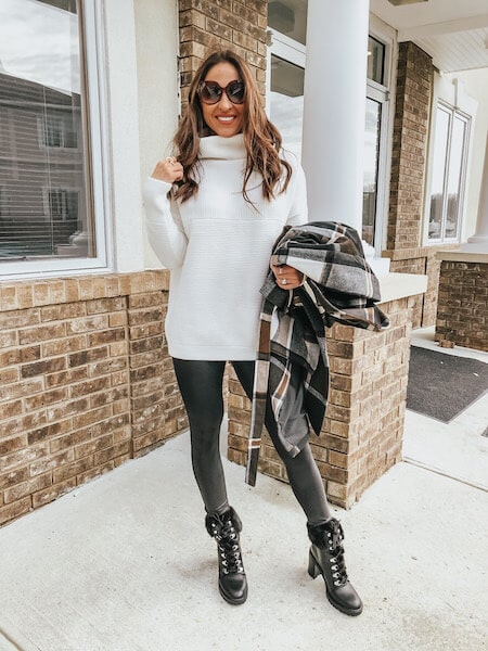 outfit ideas for oversized sweaters